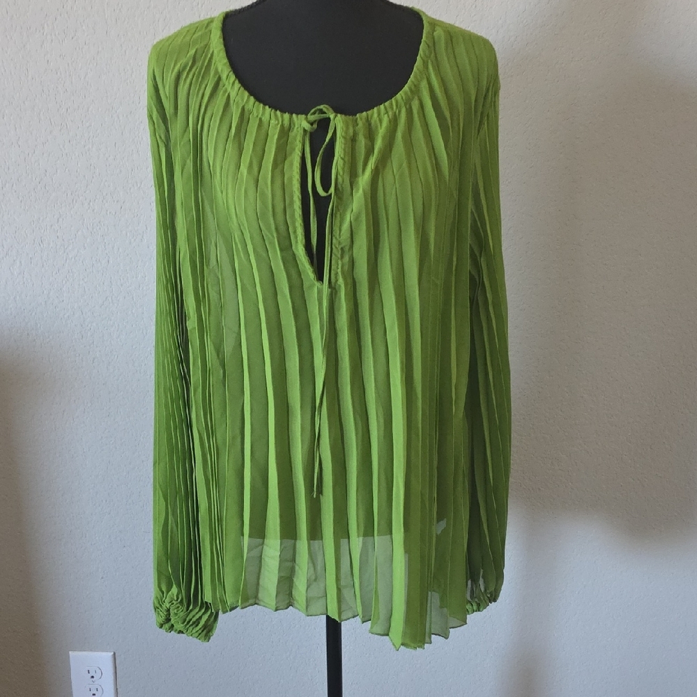 Chic Lime Green Pleated Blouse